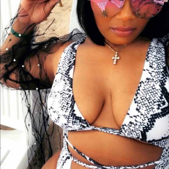 Meet your Posher, Meek - Picture 3 of 6